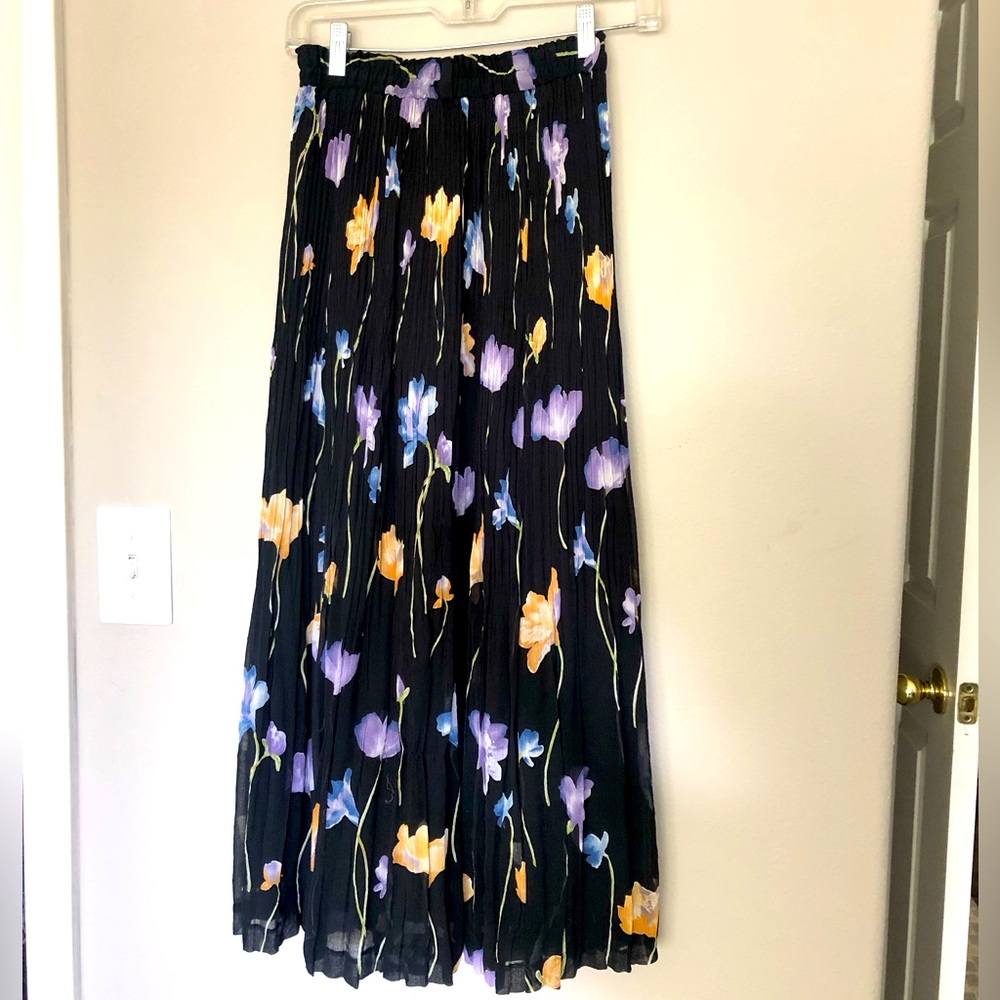 Pleated Black Floral Skirt!